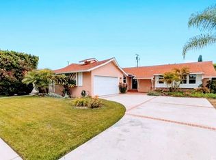 2466 W Chanticleer Rd, Anaheim, CA 92804