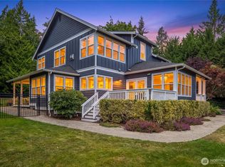 5199 New Sweden Ave NE, Bainbridge Island, WA 98110