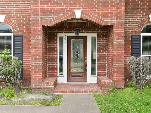 4th image of 1801 Oakland Cir