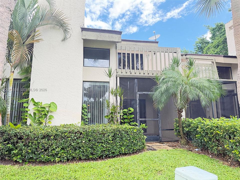1st image of 5988 Glendale Dr
