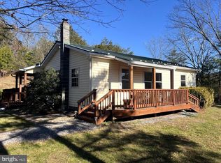60 Angle Dr, Purgitsville, WV 26852