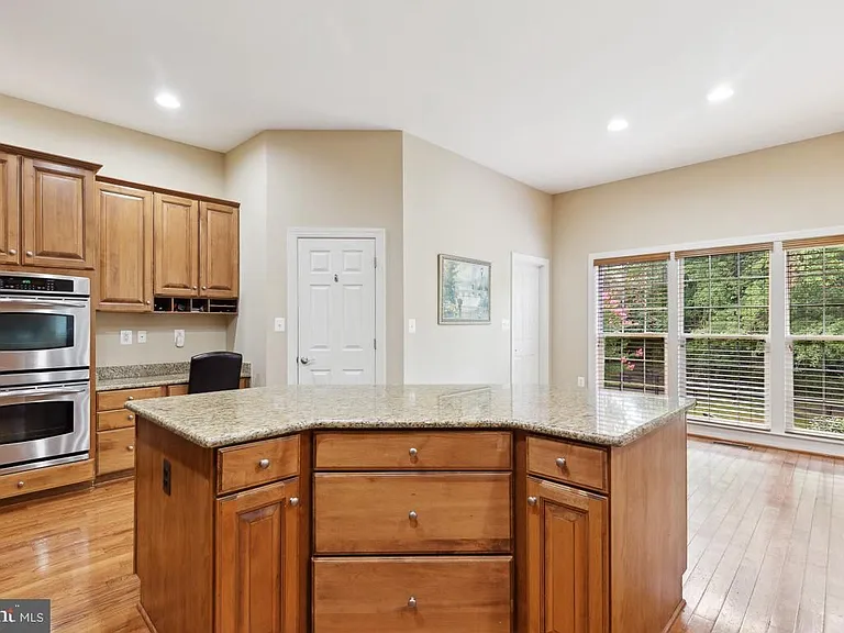 17205 Dewpoint Pl — Photo 5