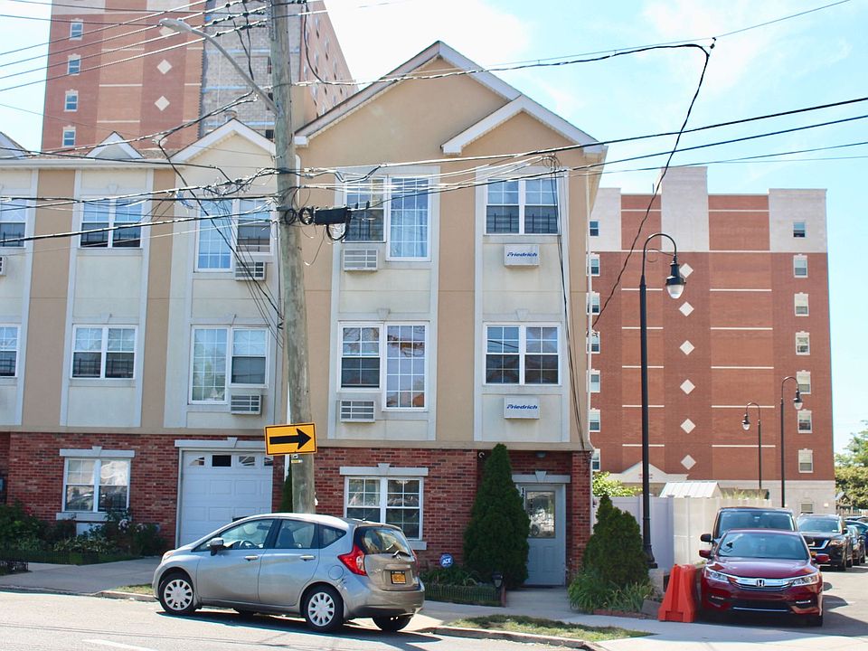 1st image of 12602 172nd St