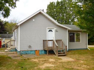 7180 2nd St, Eau Claire, MI 49111