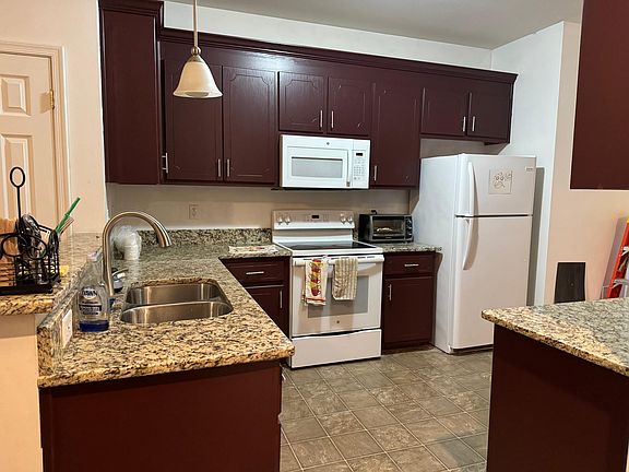 5th image of 1625 Jacquelin St