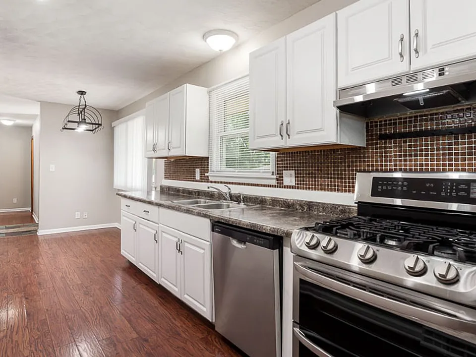3979 Elva Ln