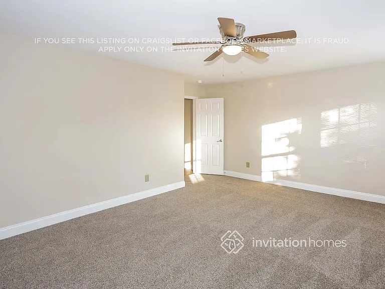 956 Littleton Dr — Photo 11