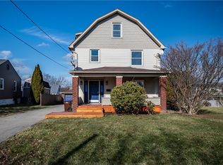 1049 Hillcrest St, Sharon, PA