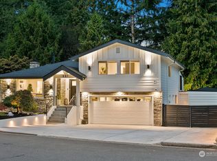 527 220th St SW, Bothell, WA 98021