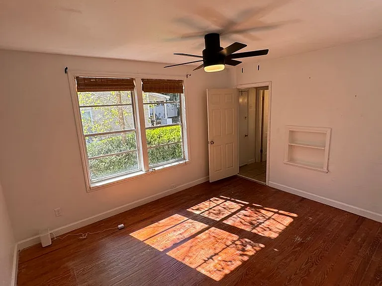 104 Edwards St — Photo 13