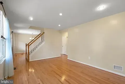 13005 Kingswell Dr — Photo 2