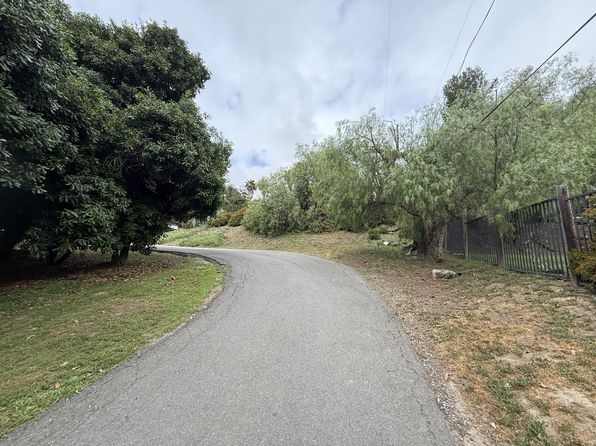 462 Rancho Santa Fe Rd Unit 3