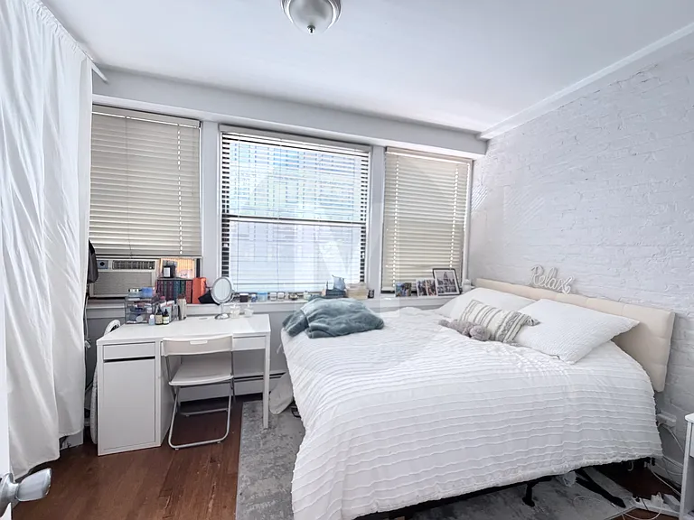 347 W 53rd St #2 — Photo 7