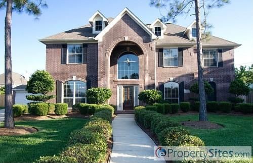 1st image of 301 Meadow Ct