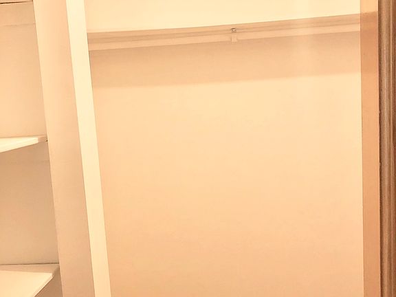 5th image of 553 Manhattan Ave #1