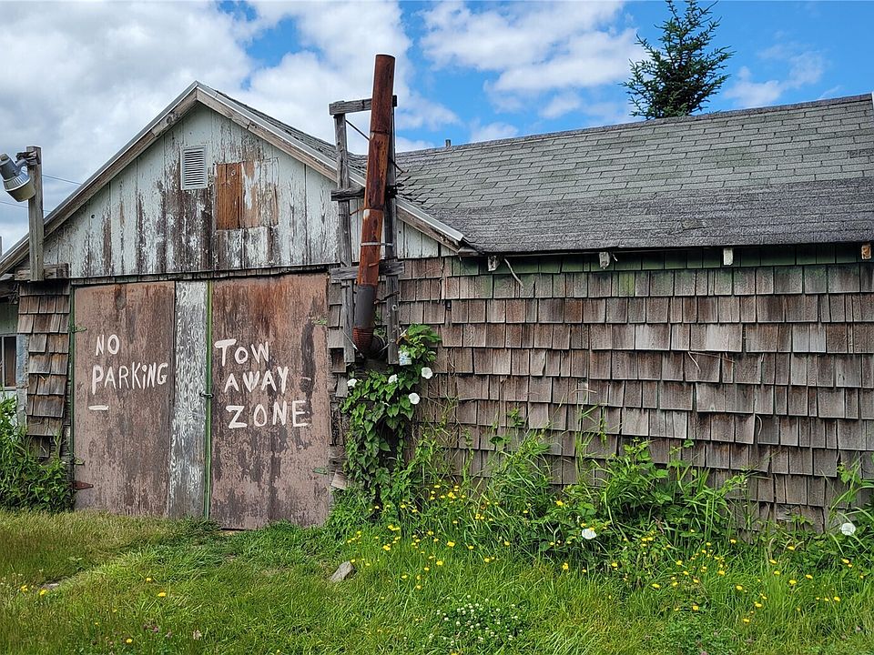 2nd image of 136 Collar Avenue