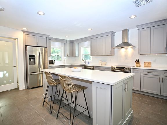 5th image of 508 Oak Ln
