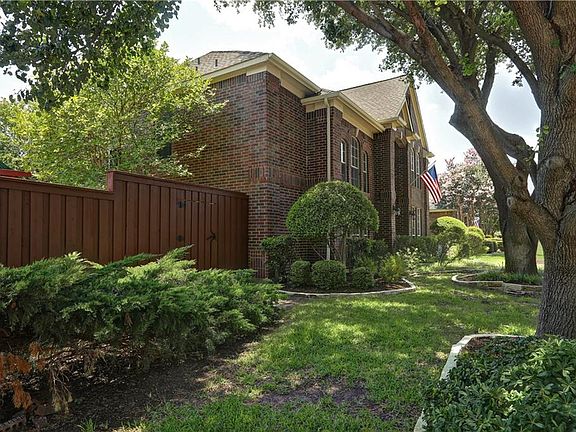 2nd image of 2900 Ramblewood Way