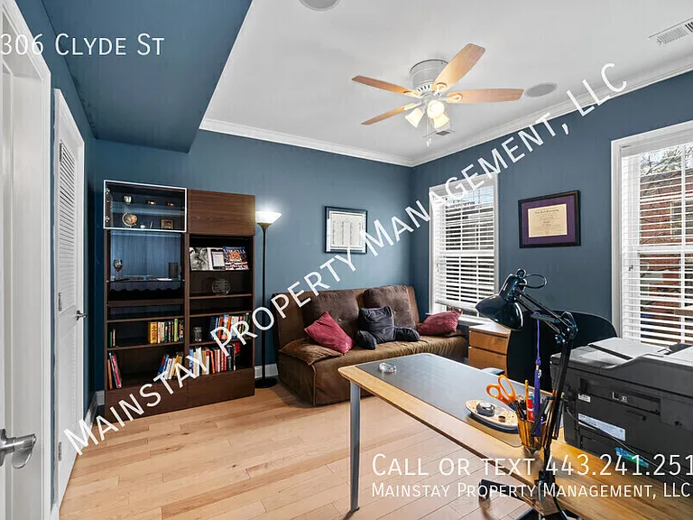 3306 Clyde St — Photo 6