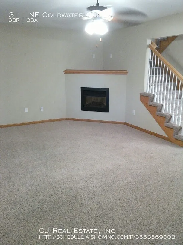 3 bed, 2.5 bath, $1,650 — Photo 2