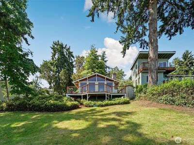 1337 Country Club Drive, Camano Island, WA, 98282
