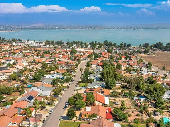 15556 Orange St, Lake Elsinore, CA 92530