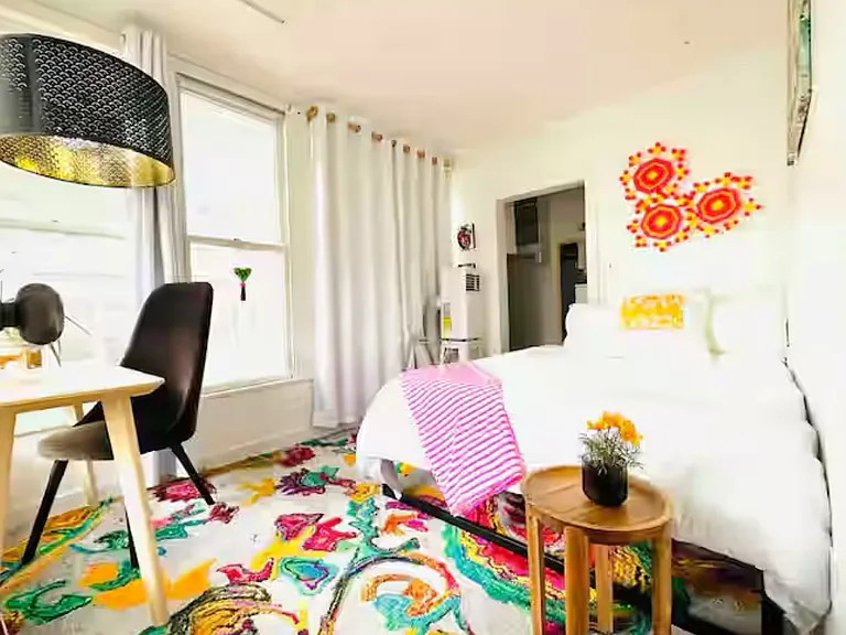 611 Baylor St #203 — Photo 6