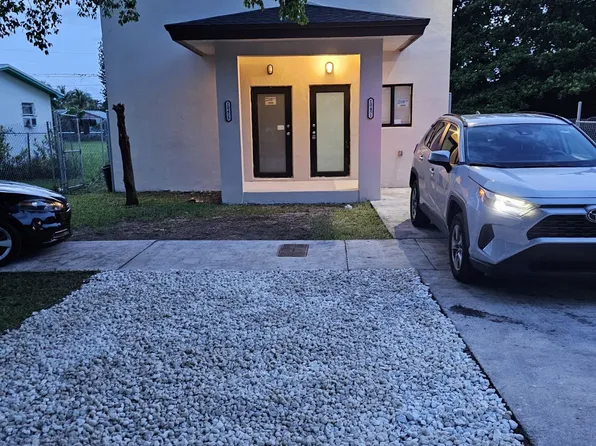 10455 SW 179th St #1, Miami, FL 33157