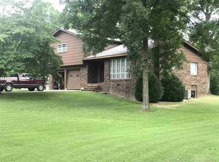 805 Christopher Cir, Albertville, AL 35951