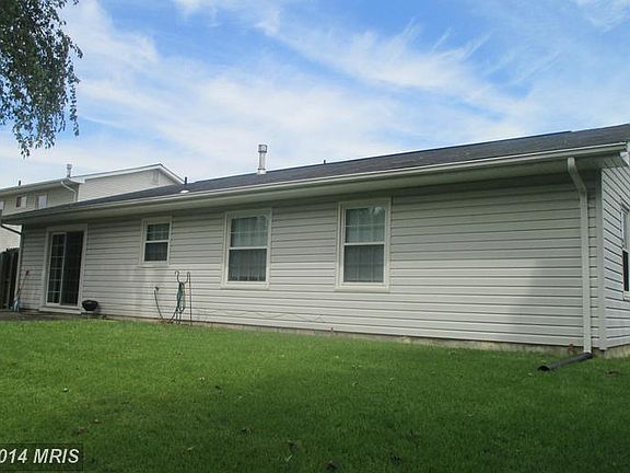 2nd image of 1907 Huguenot Pl