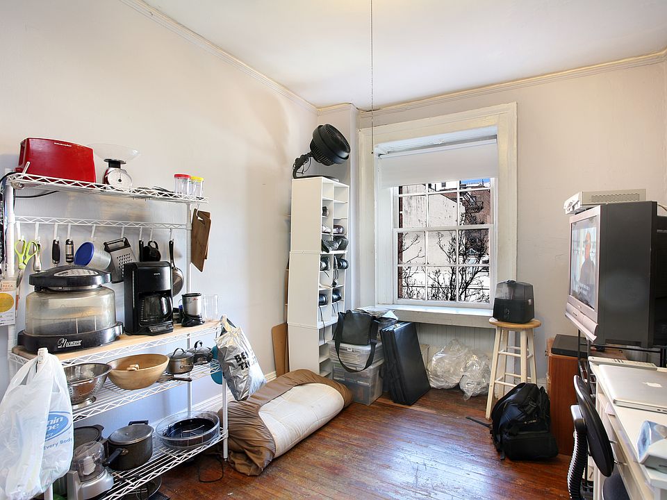 2nd image of 120 Montague St APT 9D