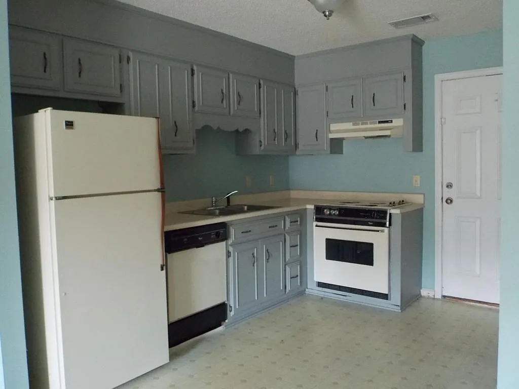 Building Photo - 140 Lanier Dr #153