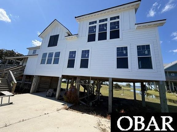 2nd image of 297 Bayview Dr