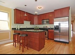 7258 S Bennett Ave #2, Chicago, IL 60649