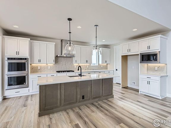 7th image of this home