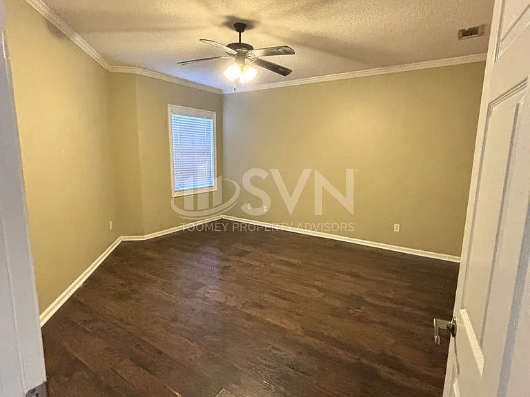 1708 W Hill Ave — Photo 7