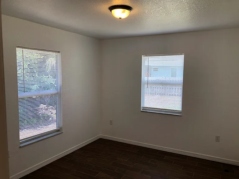9068 Tunis Ave — Photo 20