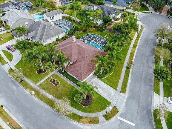 4th image of 1583 Carillon Park Dr