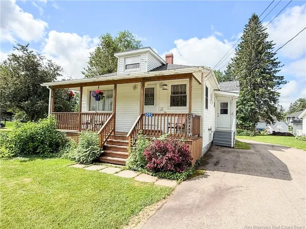 1093 Main St, Sussex Corner, NB E4E 2Z9