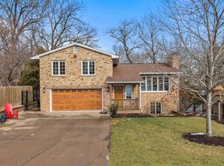 1673 30th Ave, Moline, IL 61265