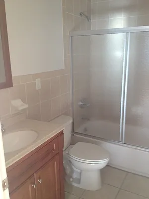 Rented by Bloom Real Estate Group | media 6