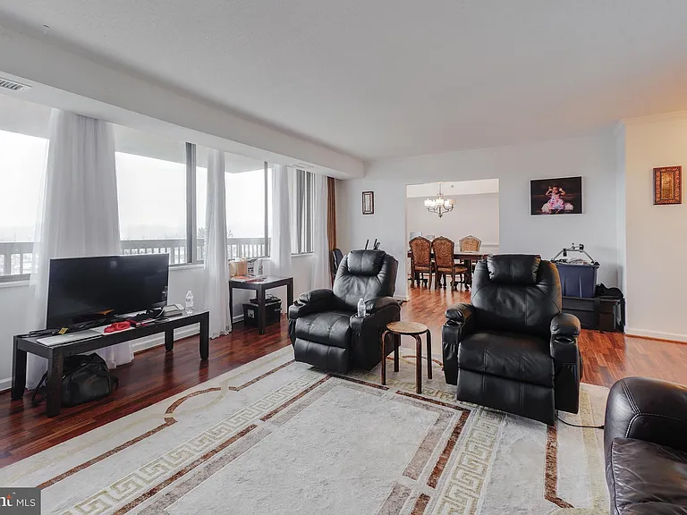 3713 George Mason Dr #414W — Photo 19