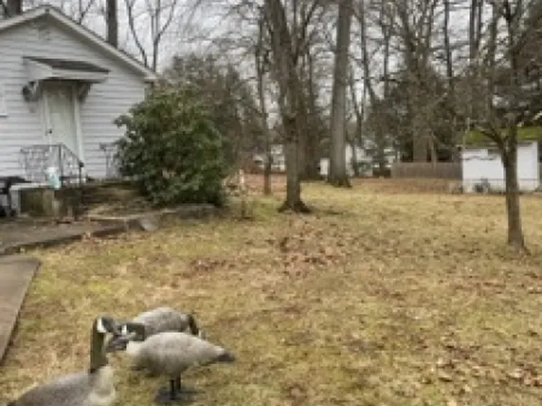 77 Wardle Ave, Berkeley Heights, NJ 07922