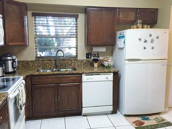 5th image of 102 Winewood Ct