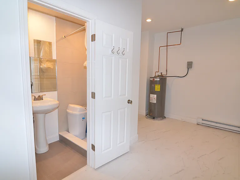 97 Rawson Rd — Photo 2