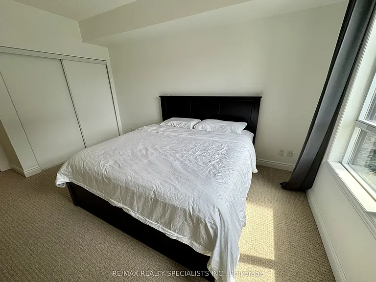 3170 Erin Mills Pkwy #319 — Photo 9