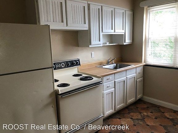 3rd image of 12 S Westview Ave APT 3