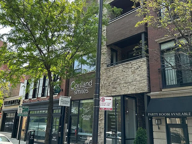 1649 W Cortland St — Photo 22