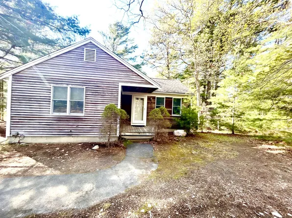 69 Happy Hollow Road, Teaticket, MA 02536