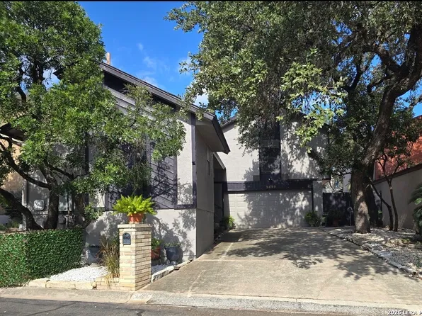 3479 Wellsprings Dr, San Antonio, TX 78230